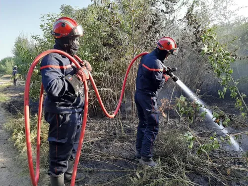 Merlimont : important dispositif de sapeurs-pompiers pour maîtriser...