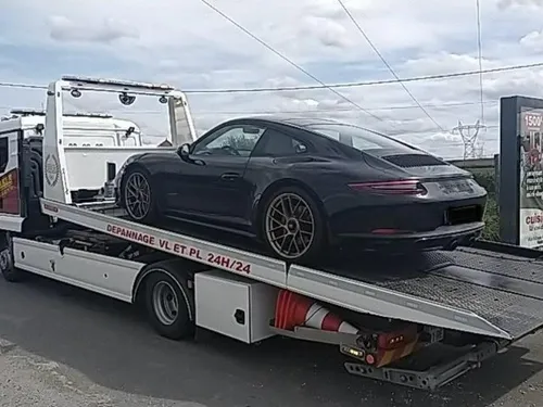 Renescure : un conducteur de Porsche intercepté à 159 km/h au lieu...