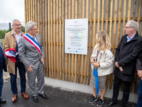 Gravelines : Une nouvelle aire de grutage et de carénage pour les...