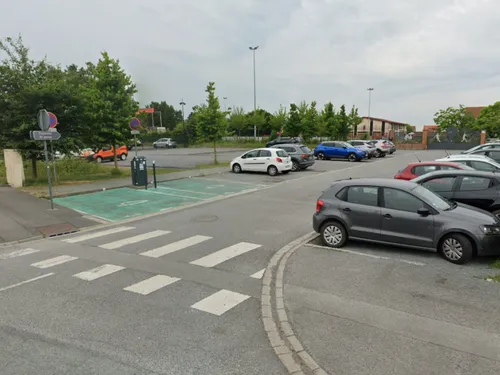 Steenvoorde : un homme retrouvé mort près du stade de foot