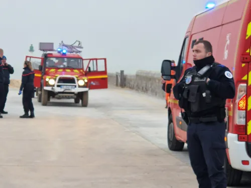 Le Portel : deux personnes secourues,  surprises par la marée !