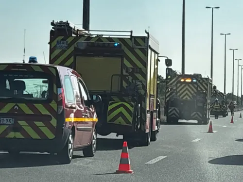 St-Omer Capelle : cet accident sur l'A16, deux voitures impliquées
