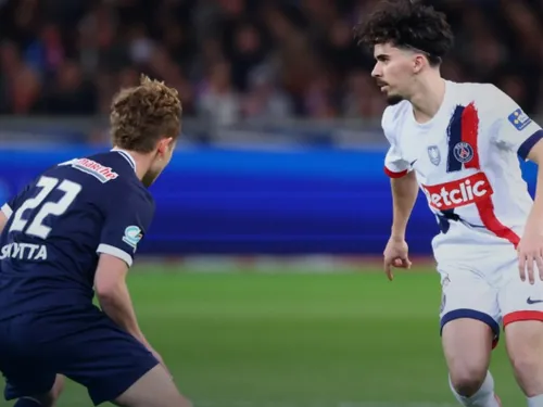 Foot : Dunkerque éliminé par le PSG, les supporters disent merci à...