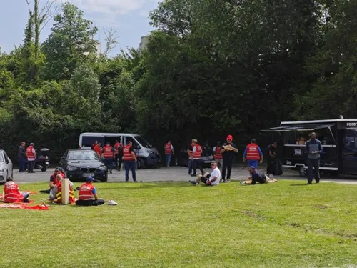 Lumbres : rassemblement devant Eqiom pour demander plus de clarté...