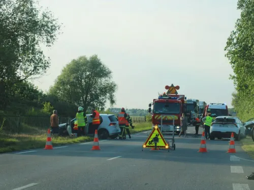 Face-à-face à Bourbourg : cinq blessés, dont deux désincarcérés,...