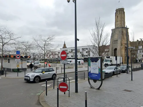 Fermeture partielle de la Place d'Armes à Calais