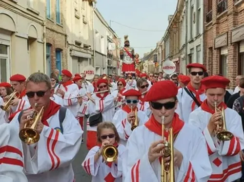 Le programme du carnaval d'été à Cassel ce lundi