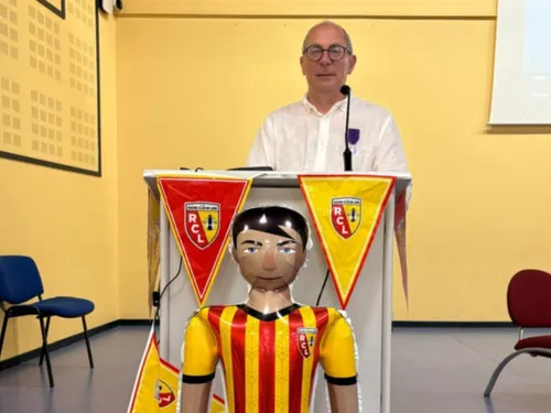Une bonne retraite à M. Ducrocq, directeur de Saint-Pierre, à Calais