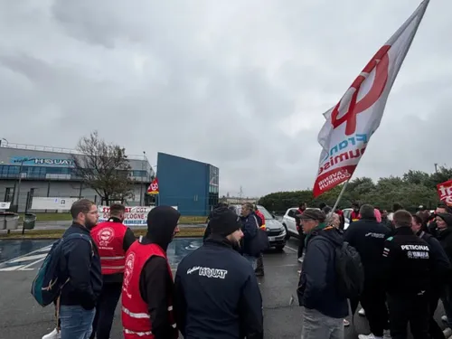 Boulogne : Les salariés de Capitaine Houat reçus par des élus...