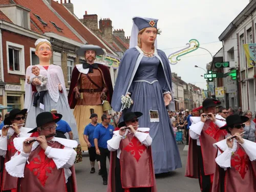 Les porteurs de géants : un rôle de l’ombre primordial pour la fête...
