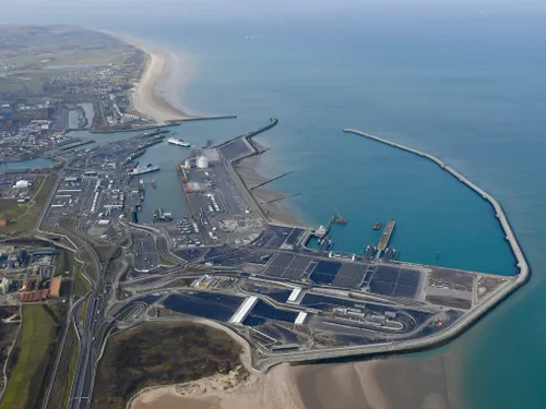Un obus retrouvé... dans une valise, au Port de Calais