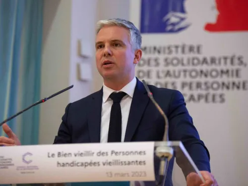 Segré-en-Anjou-Bleu : le ministre des Solidarités Jean-Christophe...