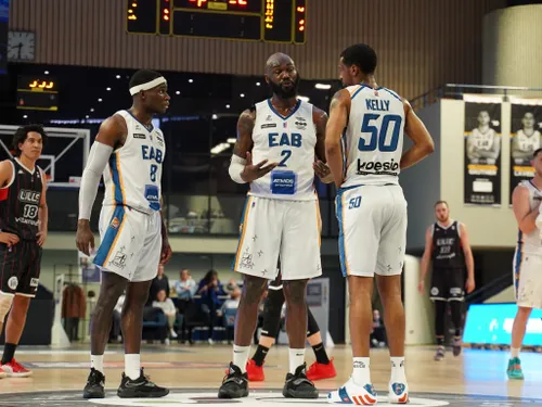 Basketball : L'EAB domine Châlon et s'offre un match décisif
