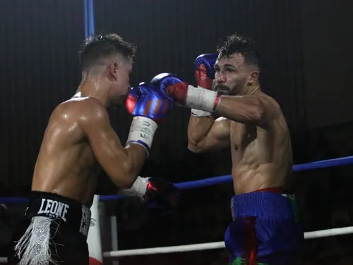 Boxe. Au terme d'un gros combat, Jordy Weiss perd sa ceinture...