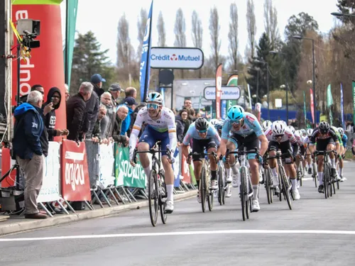 Cyclisme : Lucas Boniface (Vendée U) s'impose au sprint sur Nantes...