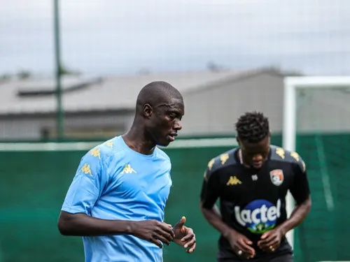 Stade lavallois. Samassa impeccable, Baudry buteur... Les notes...