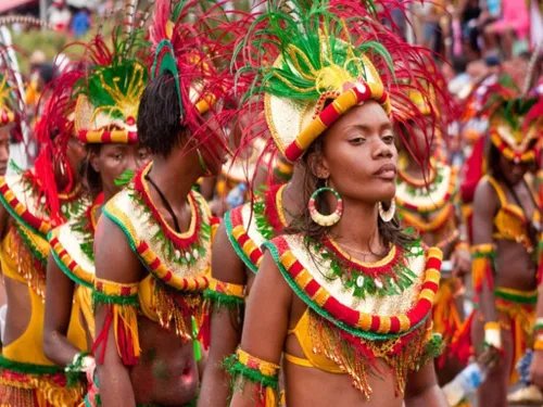 COUP D'ENVOI DU CARNAVAL DE SAINTE LUCIE ! 