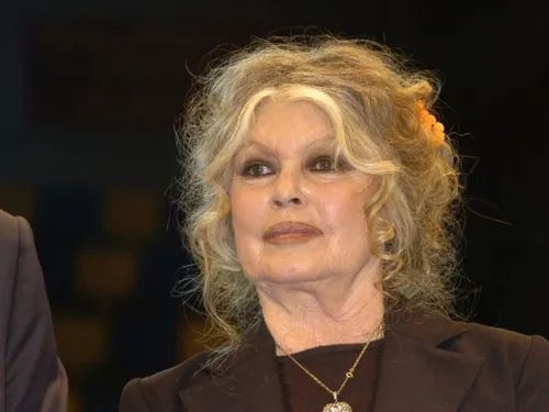 La Réunion : Brigitte Bardot condamnée à 20.000 euros d'amende pour...