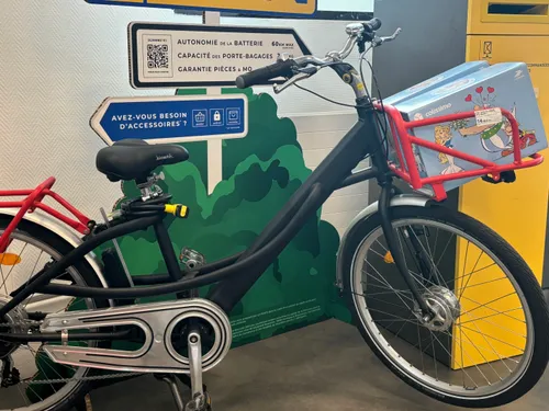 Les anciens vélos des facteurs en vente en Alsace 