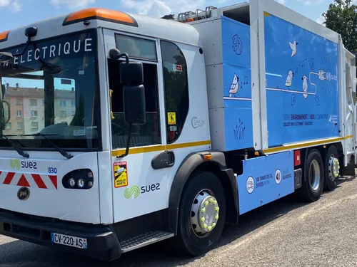 Haguenau : la ville inaugure son premier camion-benne électrique