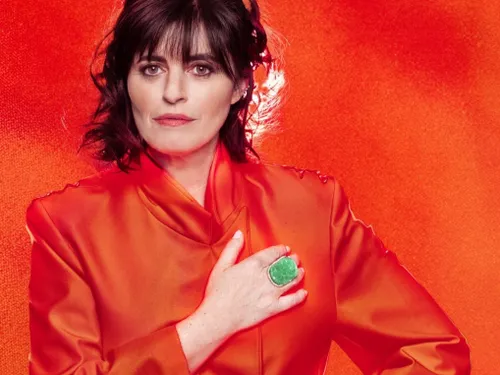 Sandrine Sarroche : « Rire, c’est une forme de thérapie »
