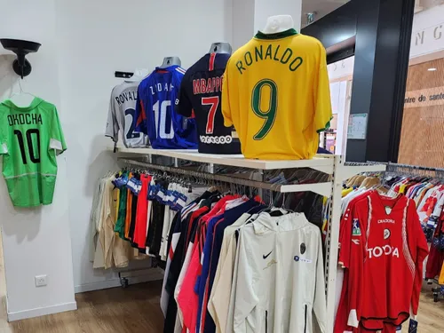 Une boutique éphémère de maillots vintage cette semaine à Lille
