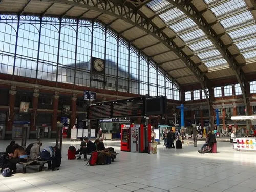 Le trafic à l'arrêt à la gare Lille-Flandres ce mercredi