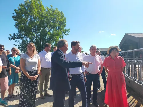 Le président de la région Auvergne Rhône Alpes  était en visite...