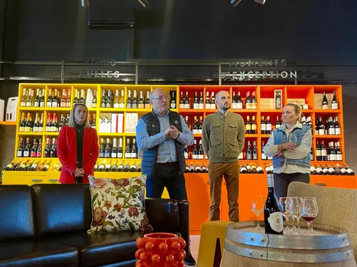 Desprat Saint-Verny veut dépoussiérer le monde du vin avec Couleurs...