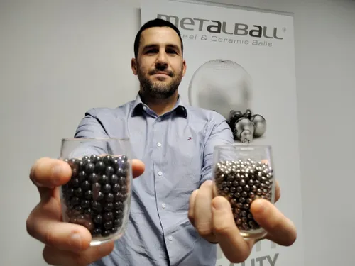 Grisolles : MetalBall met ses billes sur orbite