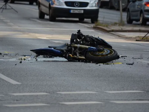 Un motard perd la vie sur les routes du Cantal