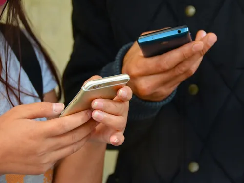 Meta étend ses "comptes adolescents" à Facebook et Messenger