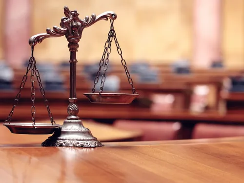 Viol de sa belle-fille de 10 ans : un homme condamné à seize ans de...