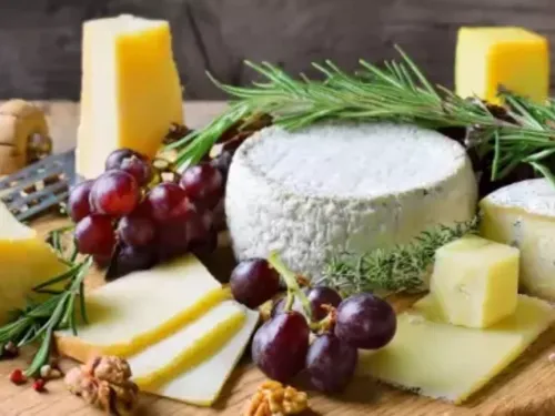 Fromages contaminés : plus de 40 lots rappelés en urgence