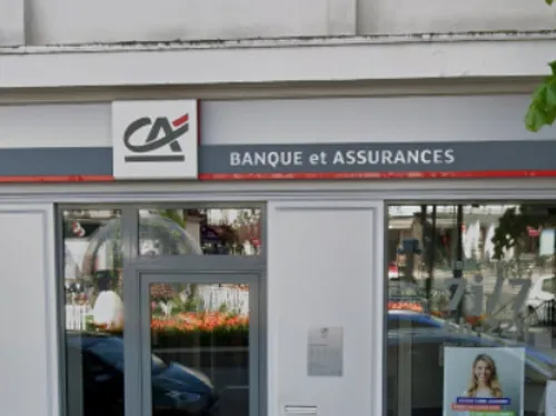 Le Crédit agricole convoqué devant la justice pour blanchiment de...