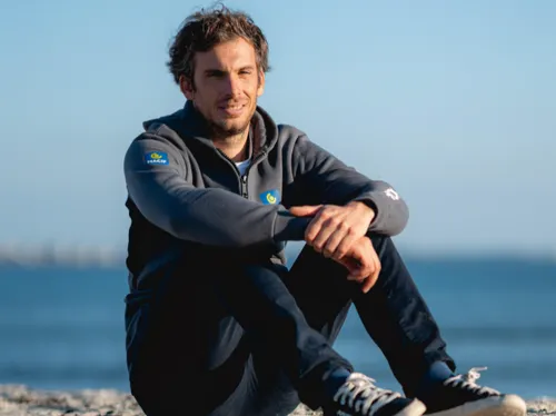 Vendée Globe 2024-2025 : Charlie Dalin a remporté l'édition en...