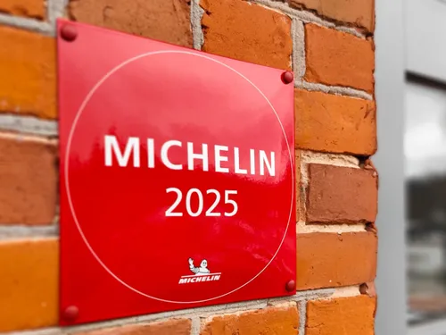 Guide Michelin 2025 : qui sont les nouveaux étoilés en Bretagne et...