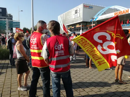 Mobilisation nationale pour défendre l'État de droit ce samedi 12...