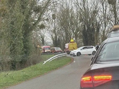 Dollon : sur la D52, la collision fait deux blessés