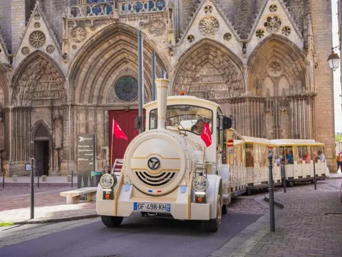 Bayeux : le petit train touristique reprend du service