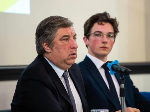 Antoine Wavrin au côté de l'ambassadeur d'Ukraine en France