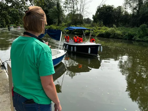 Pont-sur-Sambre - Se balader et découvrir la Sambre en bateau...