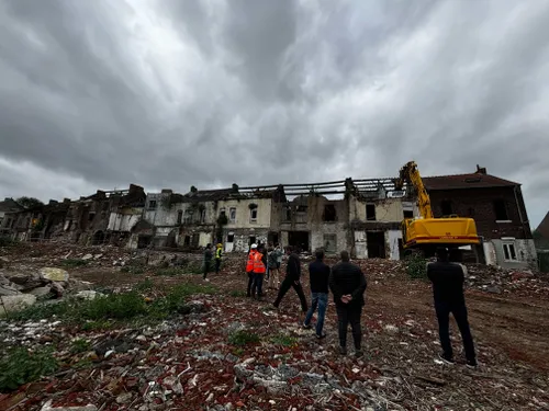 Louvroil - Du concret, enfin, pour les habitations de la rue...