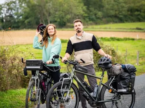 Marine et Samuel sur la Route de la Soie à vélo, rencontre avant le...