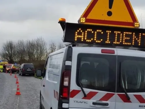 Maubeuge : une spectaculaire sortie de route lundi midi