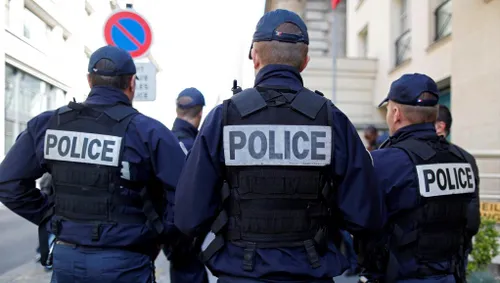Saint-Étienne : ivre, il mord et blesse un policier