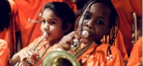 (VIDÉO) 105 enfants du Val de Sambre en mode "Démos" !