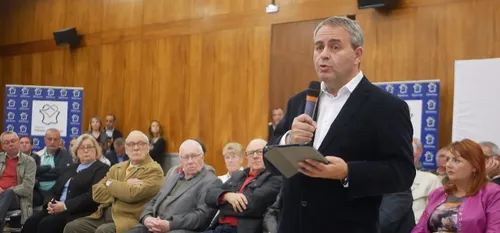 Xavier Bertrand, au contact des habitants de la Sambre-Avesnois