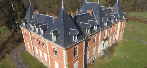 Bientôt un livre sur le château du Nouvion-en-Thiérache.