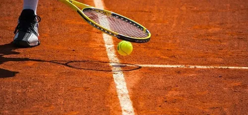 Tennis : le jeune arbitre maubeugeois Arnaud Hoet à Roland Garros